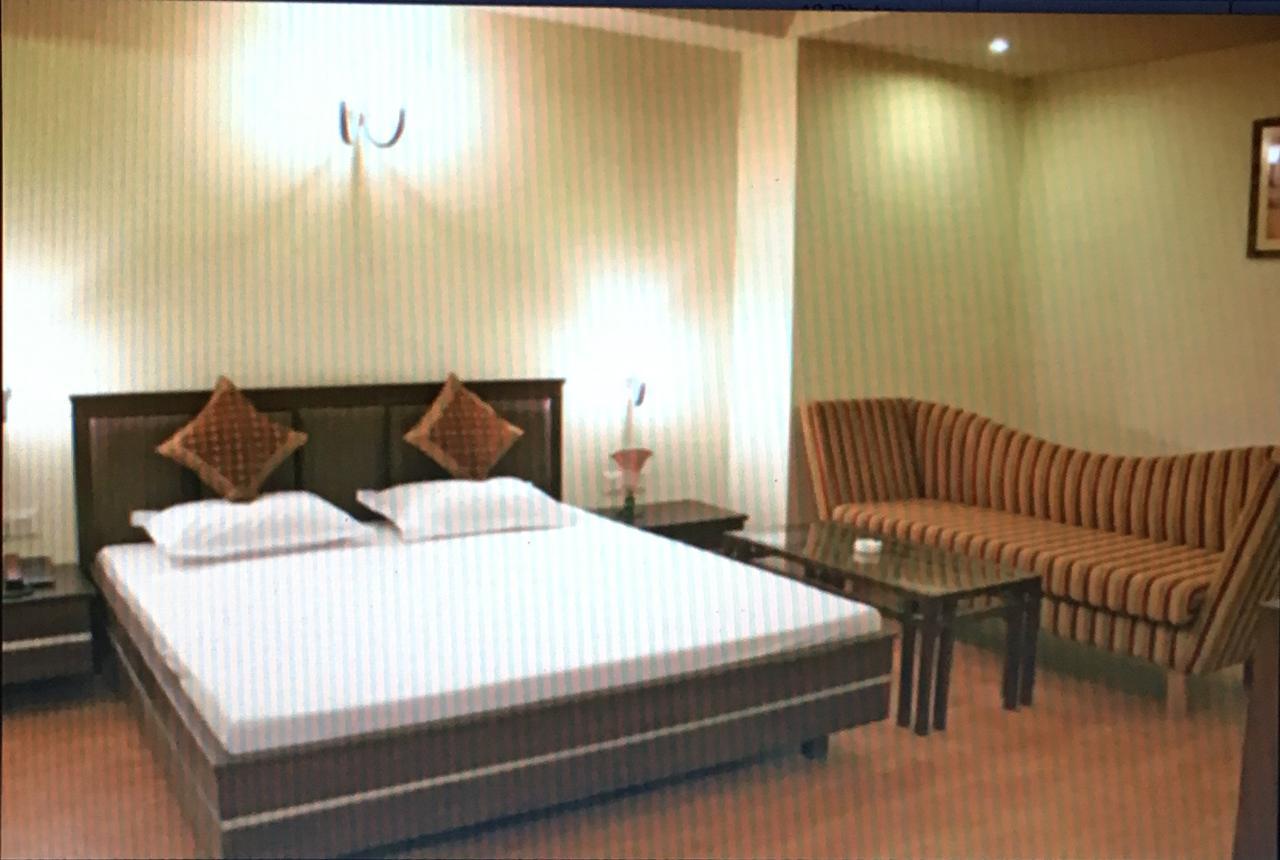 Elm Tree Amritsar Hotel Екстериор снимка